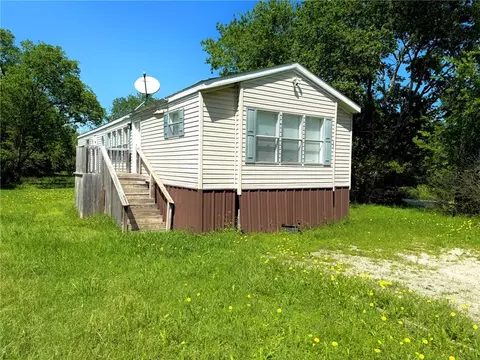 1116 Holomon Ln, Normangee, TX 77871
