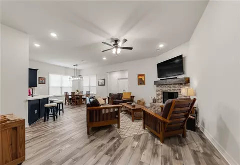 2903 Spector Dr, Bryan, TX 77808 photo 4