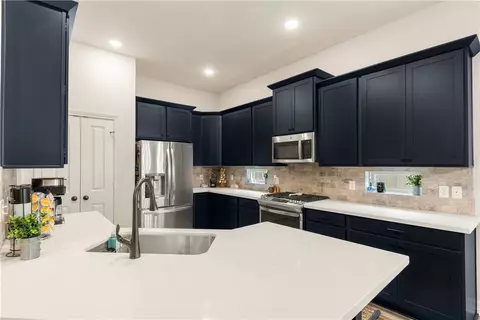2903 Spector Dr, Bryan, TX 77808 photo 8
