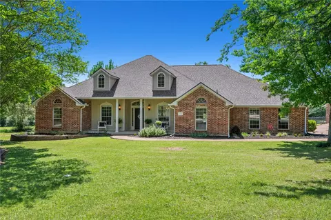 2104 Fairfax St, College Station, TX 77845