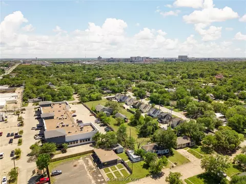 600 N Avenue E, Bryan, TX 77801 photo 17