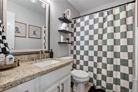 Bath - 2809 Brandywine Cir, Bryan, TX 77807 photo 3 of 3