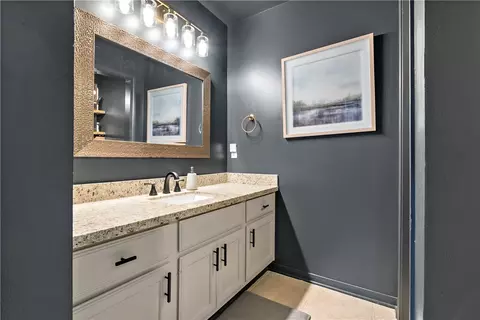Bath - 2809 Brandywine Cir, Bryan, TX 77807 photo 1 of 3