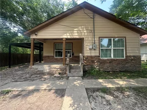 702 Commerce St, Bryan, TX 77803