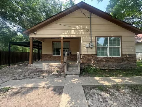 702 Commerce St, Bryan, TX 77803 photo 2