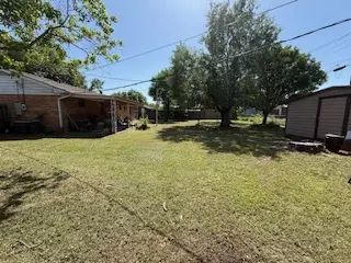Exterior - 800 Union St, Bryan, TX 77801 photo 11 of 14