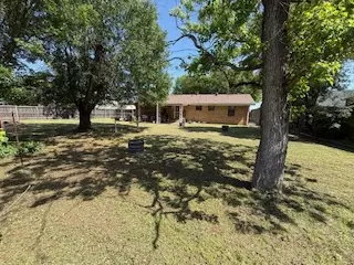Exterior - 800 Union St, Bryan, TX 77801 photo 13 of 14