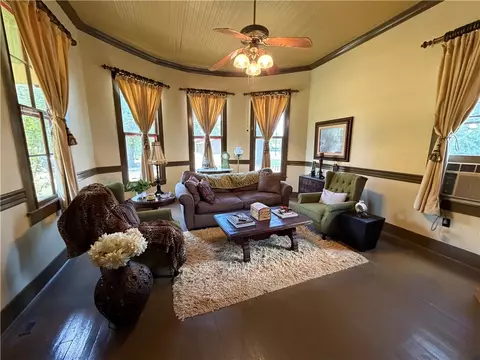 Living - 1100 Maple, Calvert, TX 77837 photo 1 of 3
