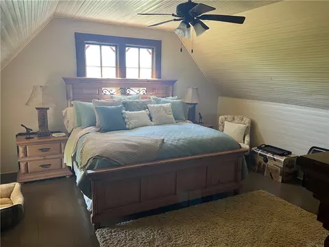 Bedroom - 1100 Maple, Calvert, TX 77837 photo 3 of 4