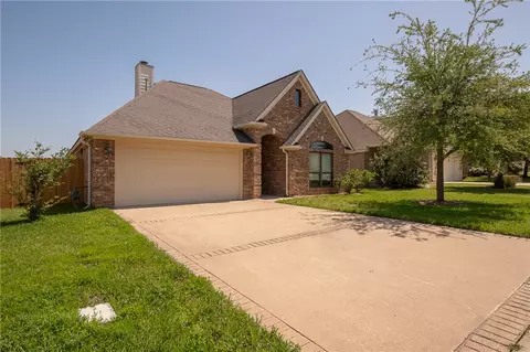 135 Roucourt Loop, College Station, TX 77845