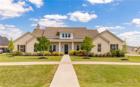 4435 Williams Lake Dr, College Station, TX 77845
