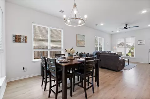 3417 Utah Ct, Bryan, TX 77808 photo 9