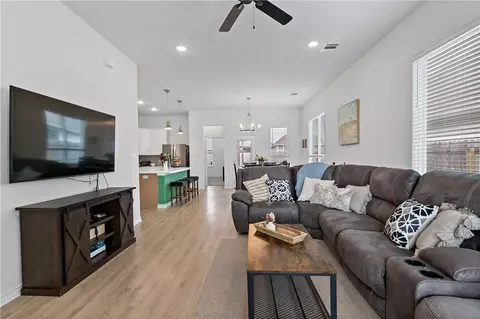 3417 Utah Ct, Bryan, TX 77808 photo 6