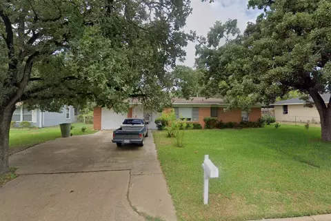 2307 Cindy Ln, Bryan, TX 77801 photo 3