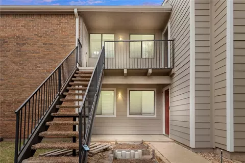1901 Holleman Drive W 108, College Station, TX 77840
