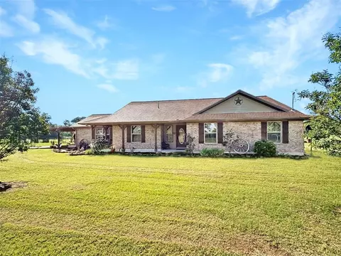 1228 Cr 348 Loop, Gause, TX 77857