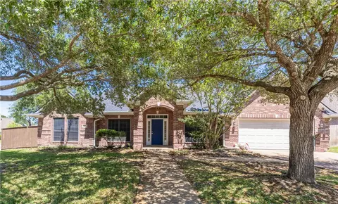 9301 Chadwick Ln, College Station, TX 77845