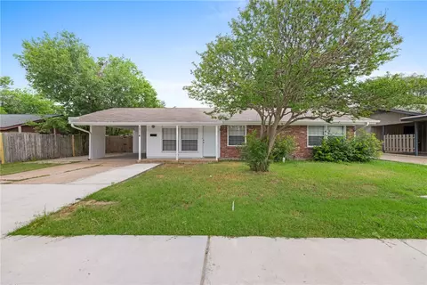 1714 E Wm J Bryan Pkwy, Bryan, TX 77803
