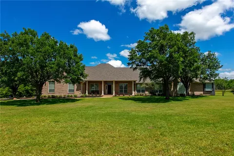 13671 Suzanne Pl, College Station, TX 77845