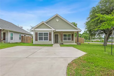 1809 Bamboo St, Bryan, TX 77803