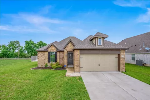 7908 Putter Pl, Navasota, TX 77868