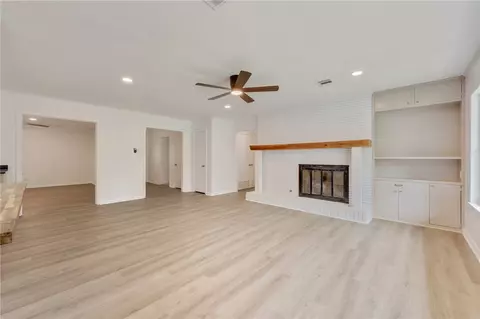 2112 Wayside Dr, Bryan, TX 77802 photo 10
