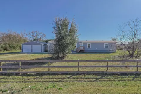376 Red Fox, Franklin, TX 77856