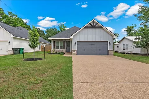2607 Southside Dr, Bryan, TX 77803