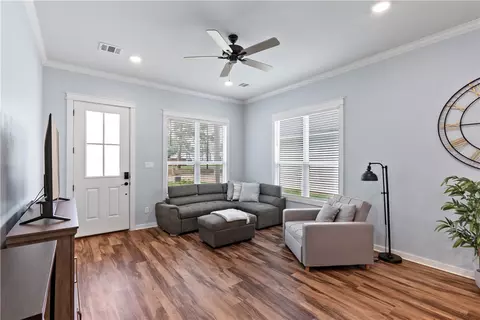2607 Southside Dr, Bryan, TX 77803 photo 6