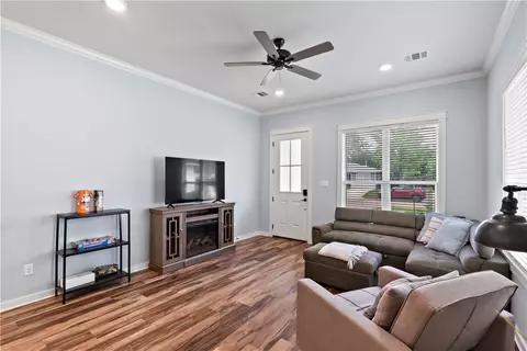 2607 Southside Dr, Bryan, TX 77803 photo 7