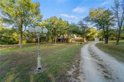 5688 Broach Rd, Bryan, TX 77808 photo 2