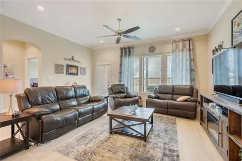 4261 Harding Way, Bryan, TX 77802 photo 8