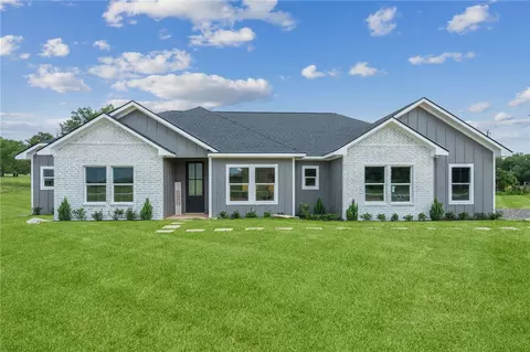 4433 Collton Ln, Franklin, TX 77856