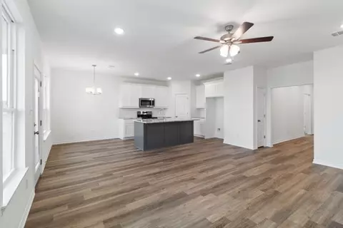 1920 Stubbs Dr, Bryan, TX 77807 photo 11