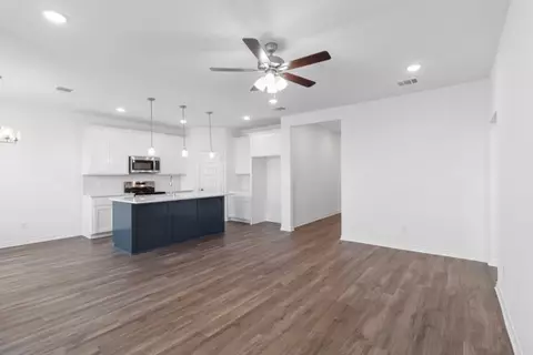 1922 Stubbs Dr, Bryan, TX 77807 photo 10