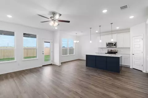 1922 Stubbs Dr, Bryan, TX 77807 photo 11