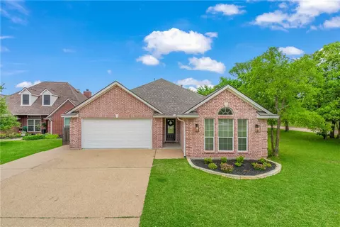 4400 Danby Ct, College Station, TX 77845