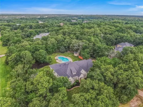 3281 Toltec Trl, College Station, TX 77845