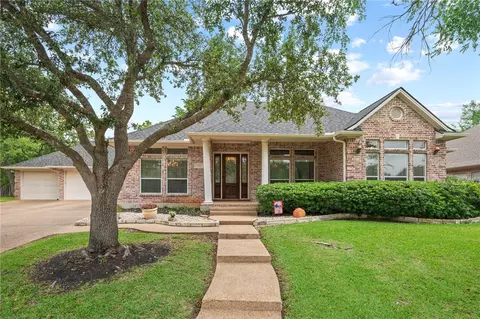 721 Plum Hollow Dr, College Station, TX 77845