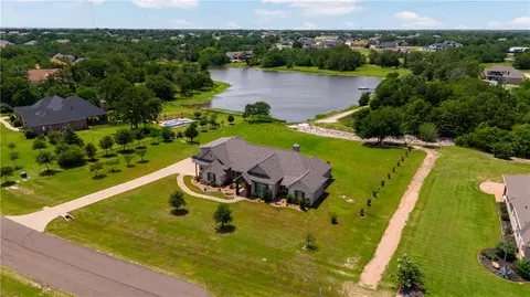 10845 Lonesome Dove Trl, Bryan, TX 77808