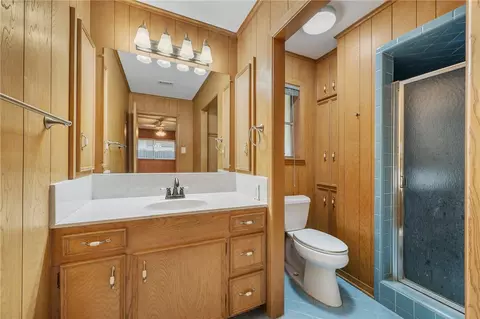 Bath - 2525 Willow Bend Dr, Bryan, TX 77802 photo 2 of 2