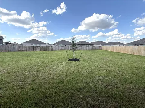 Exterior - 5323 Lyle Pl, Bryan, TX 77807 photo 3 of 4