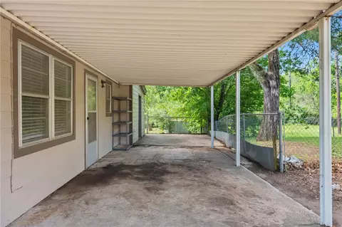 Exterior - 711 Esther Blvd, Bryan, TX 77802 photo 3 of 8