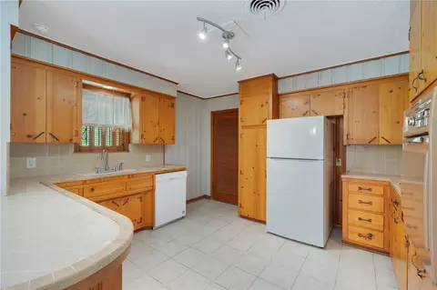 Kitchen - 711 Esther Blvd, Bryan, TX 77802 photo 2 of 3