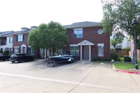 435 Forest Dr, College Station, TX 77840