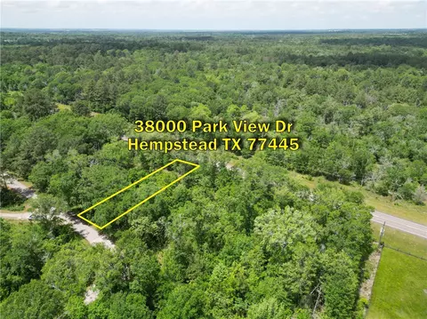 38000 Park View Dr, Hempstead, TX 77445