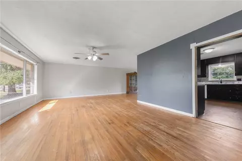 12877 E State Highway 21, Bryan, TX 77808 photo 4