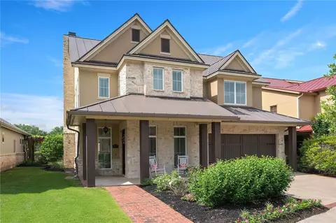 3215 Founders Dr, Bryan, TX 77807