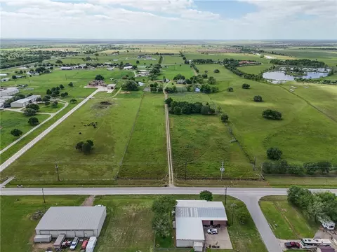 View/Area - 32287 Rochen Rd, Waller, TX 77484 photo 2 of 4
