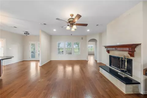 Living - 32287 Rochen Rd, Waller, TX 77484 photo 1 of 6